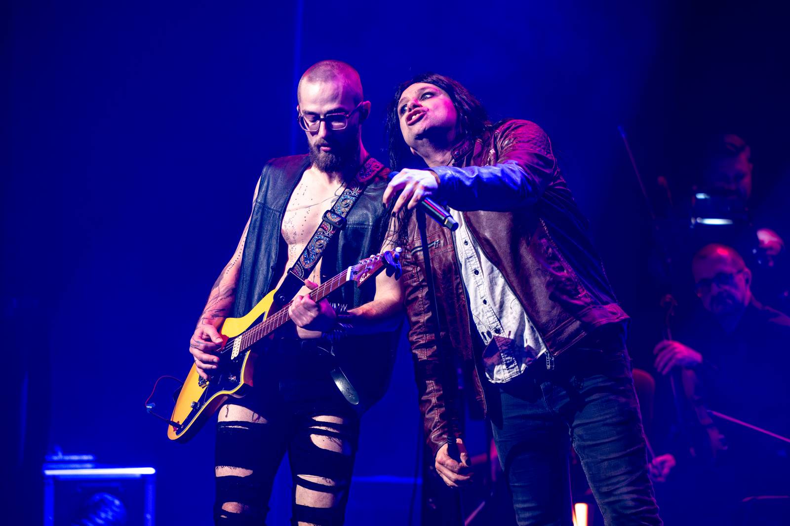 Divadlem Hybernia zněly písně Ozzyho Osbourna a Black Sabbath. Zahrál je tribute band Ozzy Forever