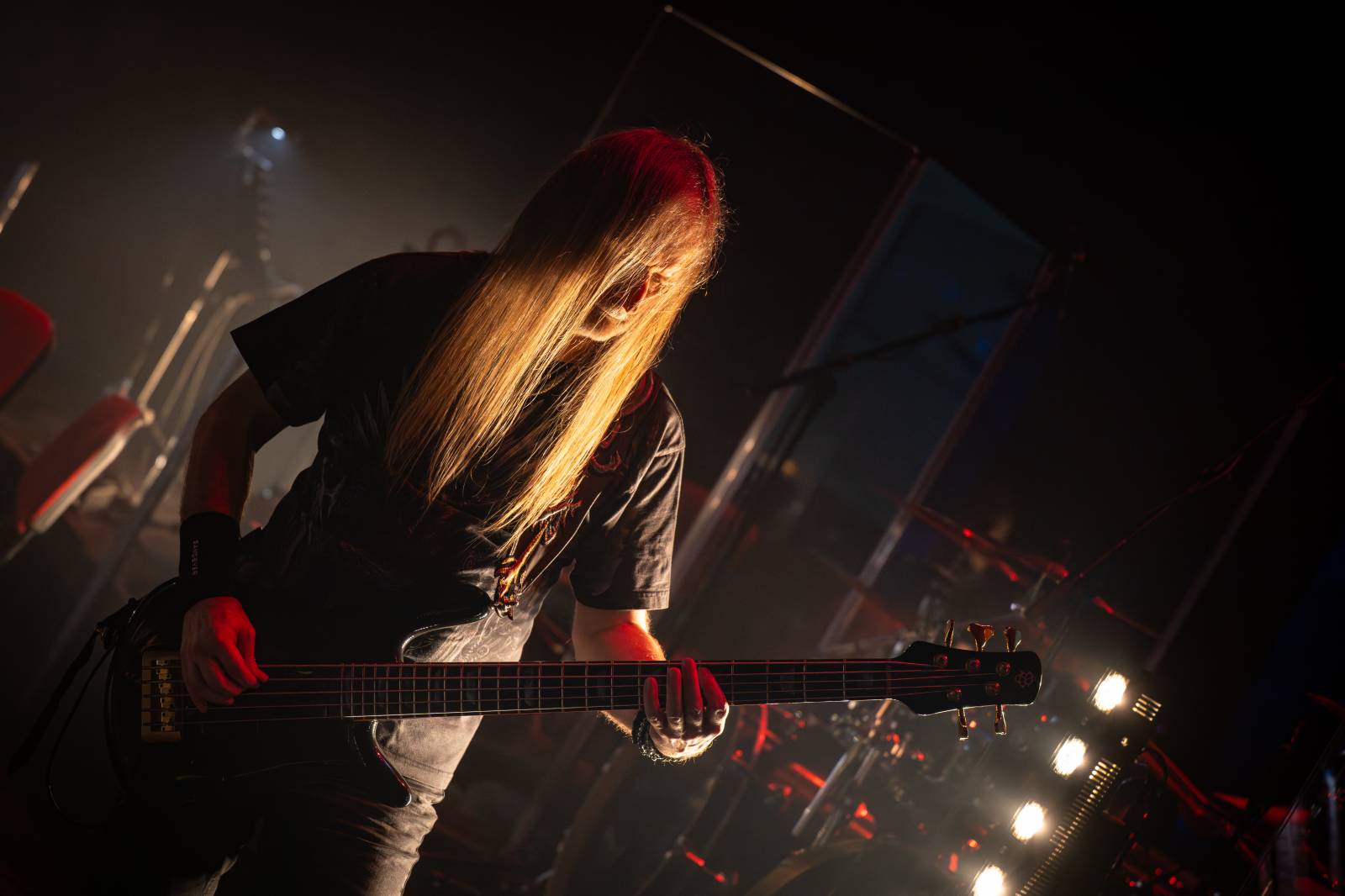 Divadlem Hybernia zněly písně Ozzyho Osbourna a Black Sabbath. Zahrál je tribute band Ozzy Forever