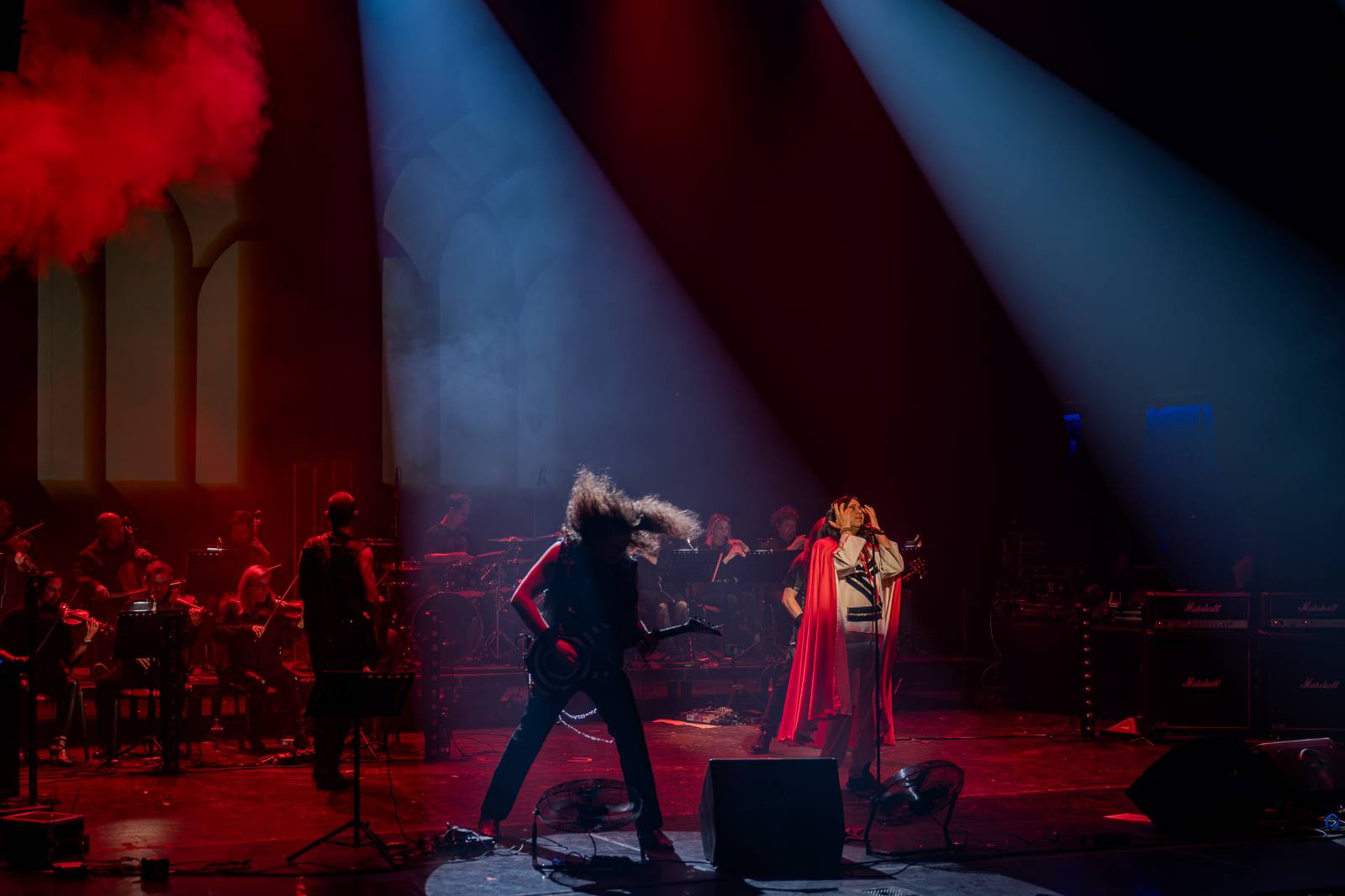 Divadlem Hybernia zněly písně Ozzyho Osbourna a Black Sabbath. Zahrál je tribute band Ozzy Forever