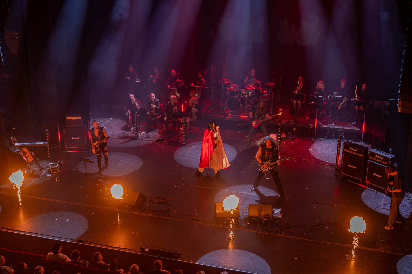 Divadlem Hybernia zněly písně Ozzyho Osbourna a Black Sabbath. Zahrál je tribute band Ozzy Forever