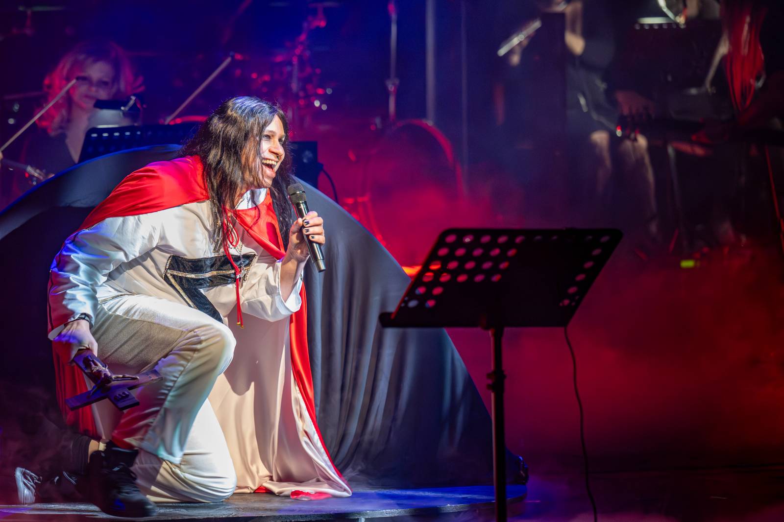 Divadlem Hybernia zněly písně Ozzyho Osbourna a Black Sabbath. Zahrál je tribute band Ozzy Forever