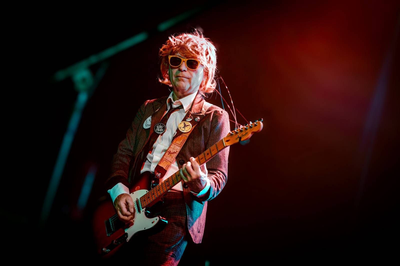 Punková jízda v Paláci Akropolis. Visací zámek nabídl průřez svou tvorbou