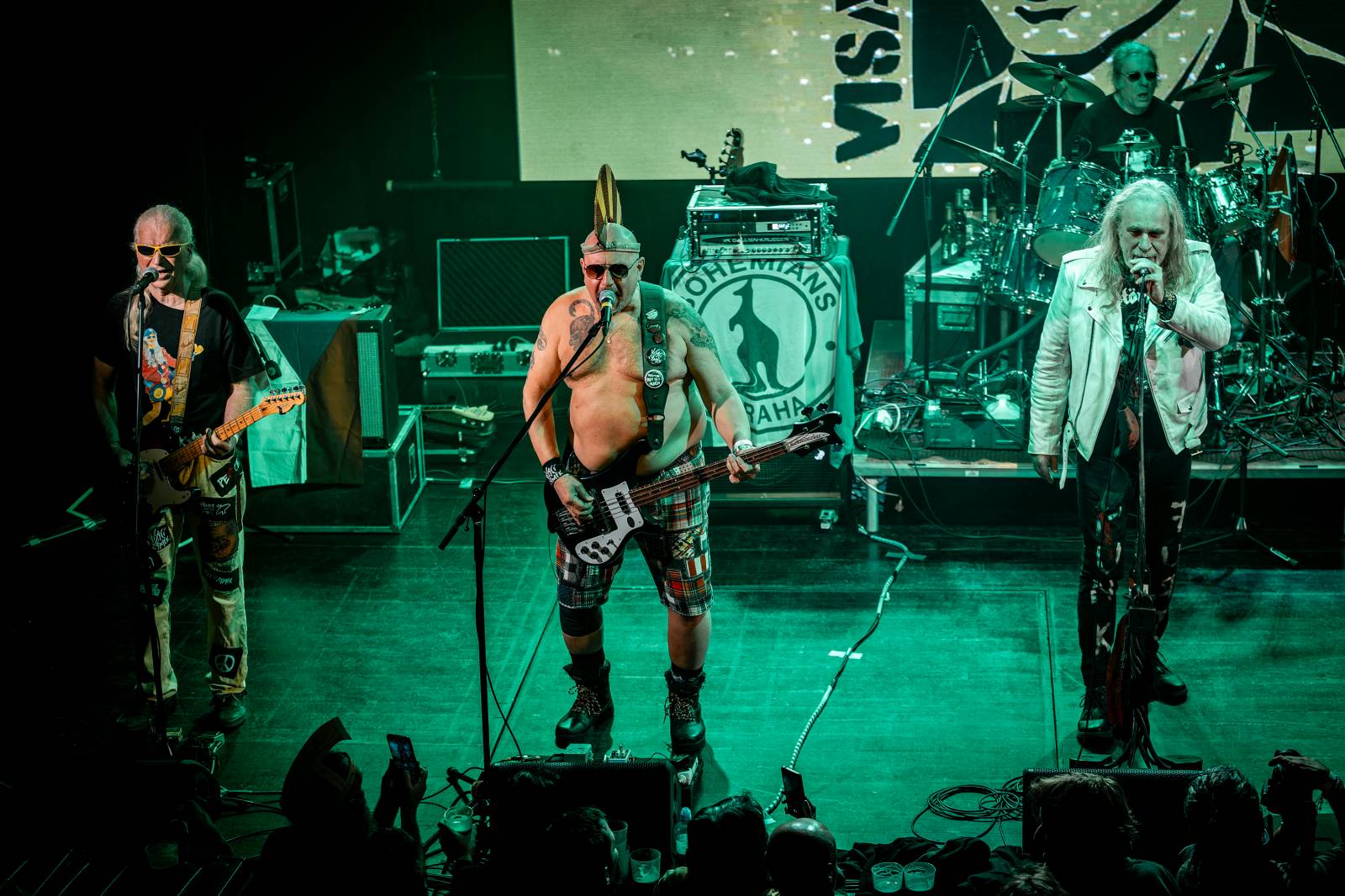 Punková jízda v Paláci Akropolis. Visací zámek nabídl průřez svou tvorbou