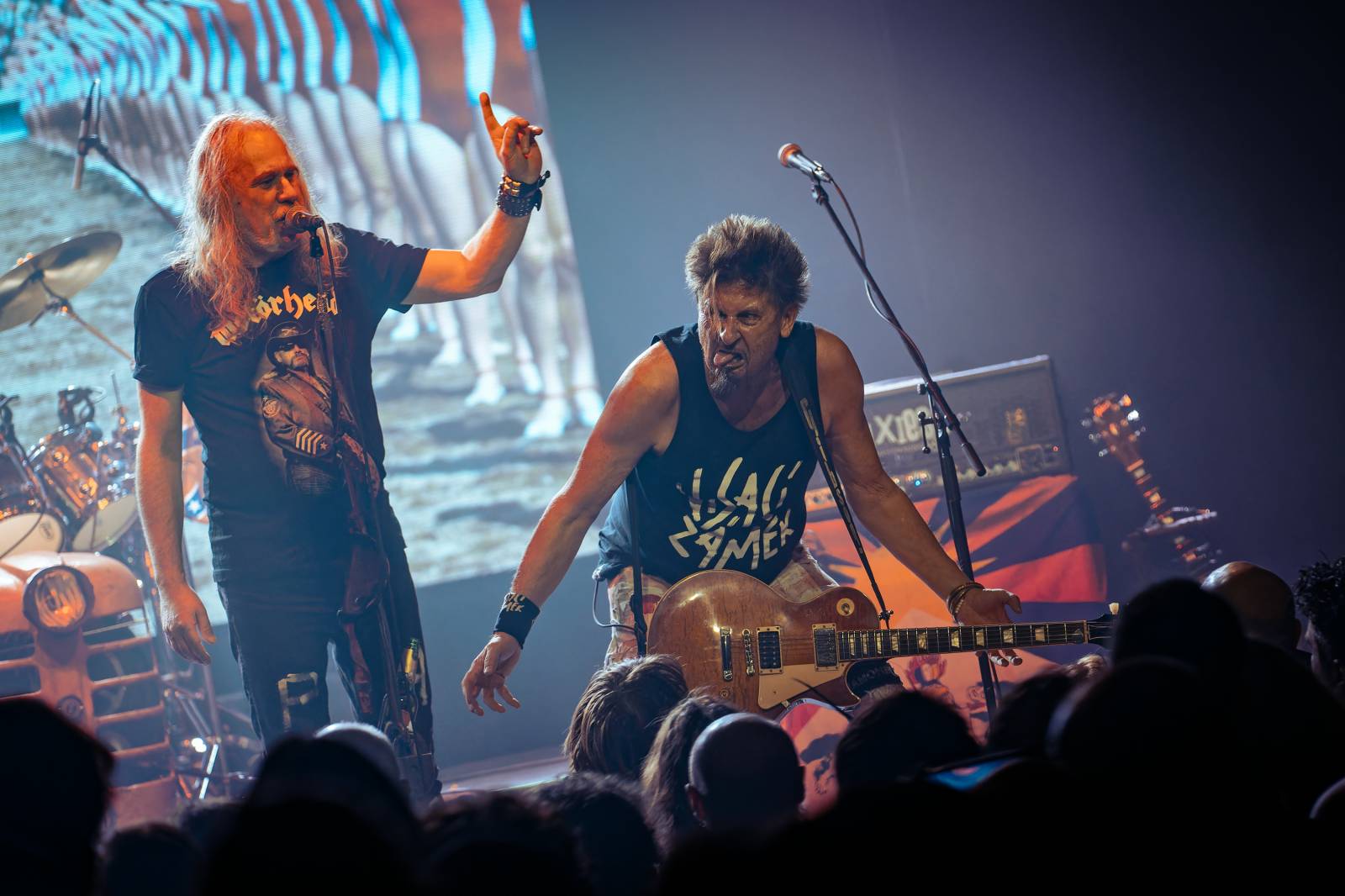 Punková jízda v Paláci Akropolis. Visací zámek nabídl průřez svou tvorbou