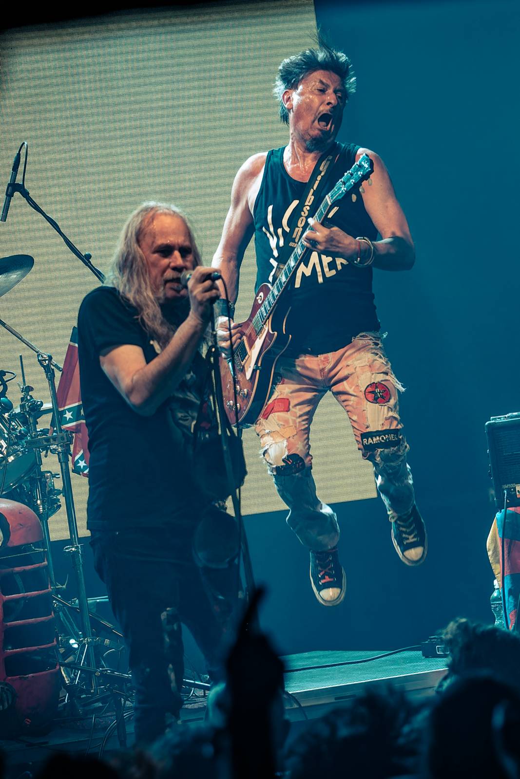 Punková jízda v Paláci Akropolis. Visací zámek nabídl průřez svou tvorbou