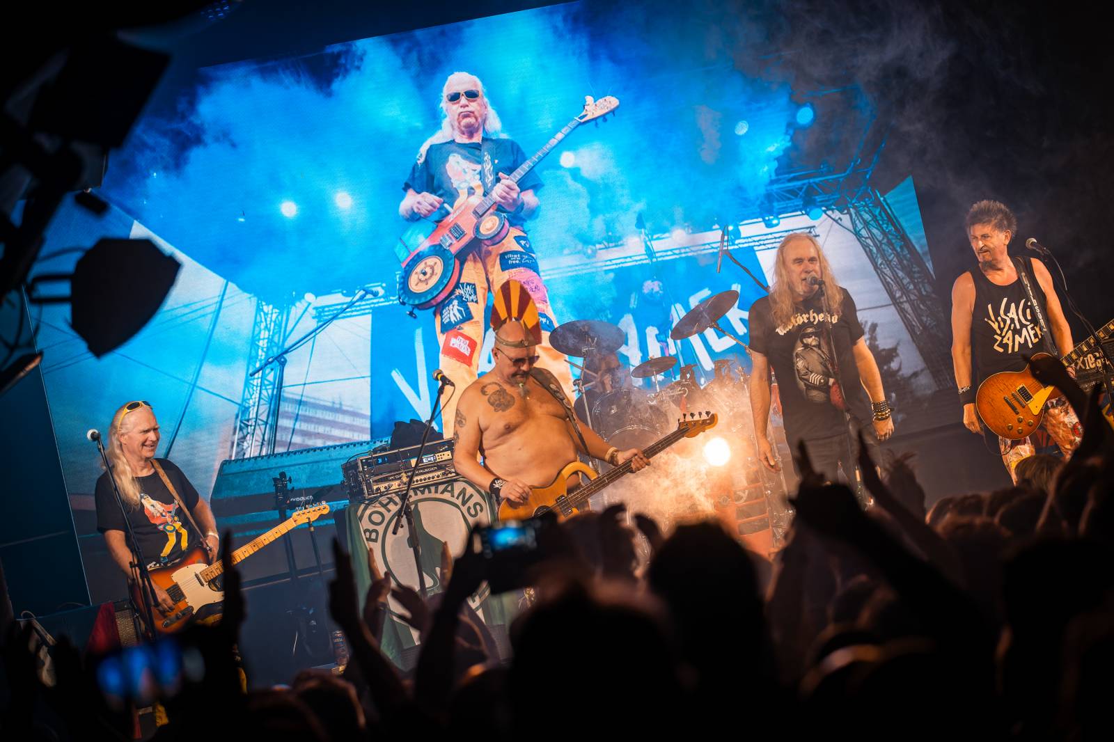 Punková jízda v Paláci Akropolis. Visací zámek nabídl průřez svou tvorbou