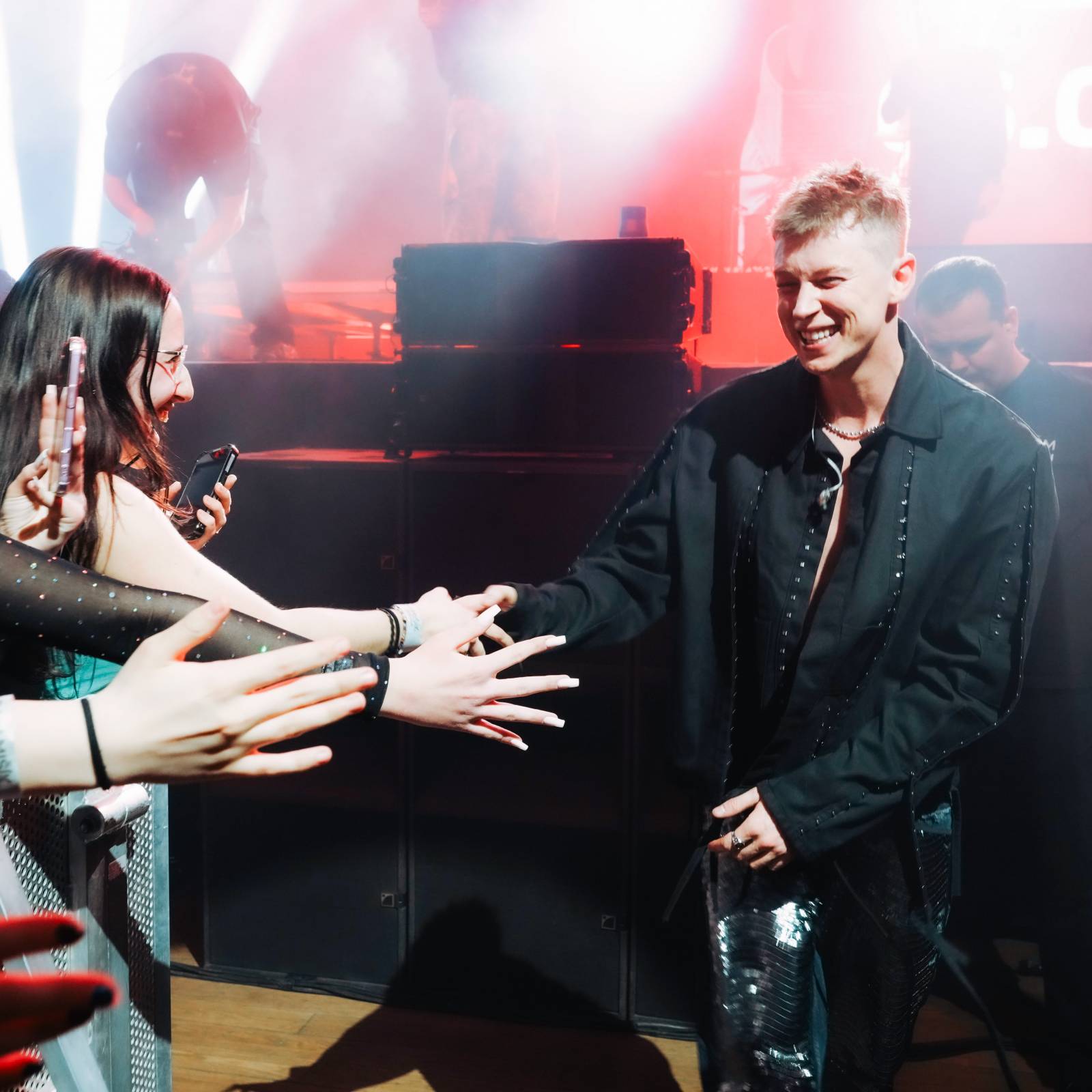 Adam Mišík podruhé ve Foru Karlín: pokřtil nové album a pozval si řadu hostů. Nechyběli Sebastian, Sofian Medjmedj a Ben Cristovao