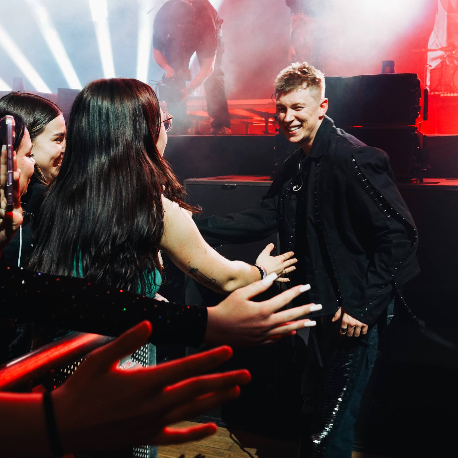 Adam Mišík podruhé ve Foru Karlín: pokřtil nové album a pozval si řadu hostů. Nechyběli Sebastian, Sofian Medjmedj a Ben Cristovao