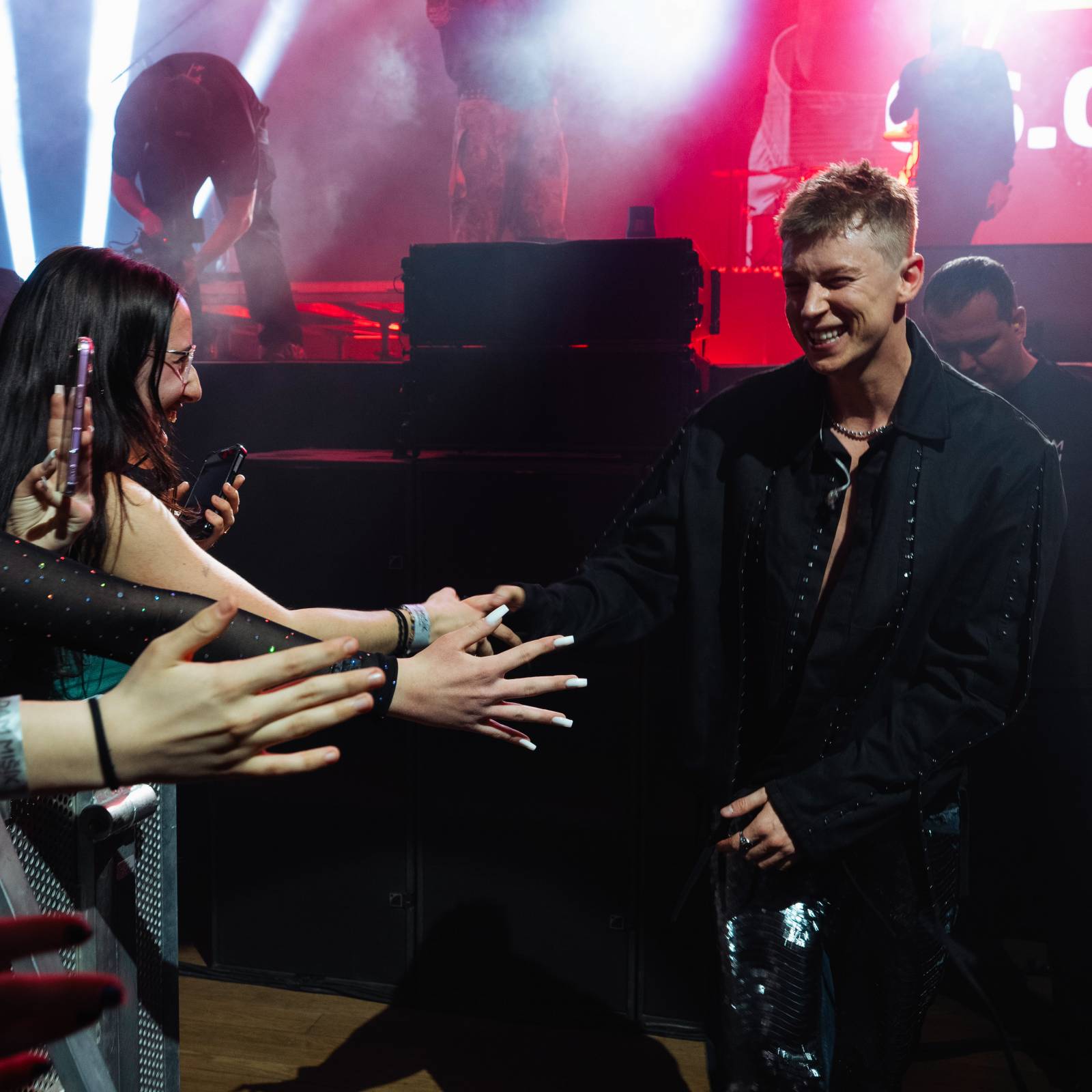 Adam Mišík podruhé ve Foru Karlín: pokřtil nové album a pozval si řadu hostů. Nechyběli Sebastian, Sofian Medjmedj a Ben Cristovao