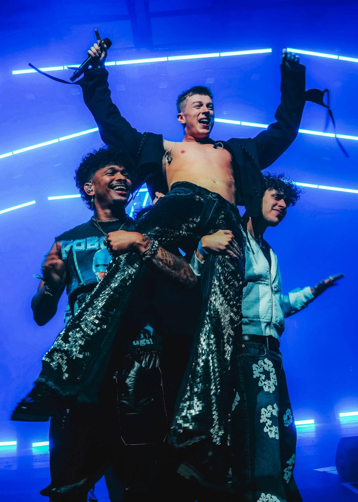 Adam Mišík podruhé ve Foru Karlín: pokřtil nové album a pozval si řadu hostů. Nechyběli Sebastian, Sofian Medjmedj a Ben Cristovao