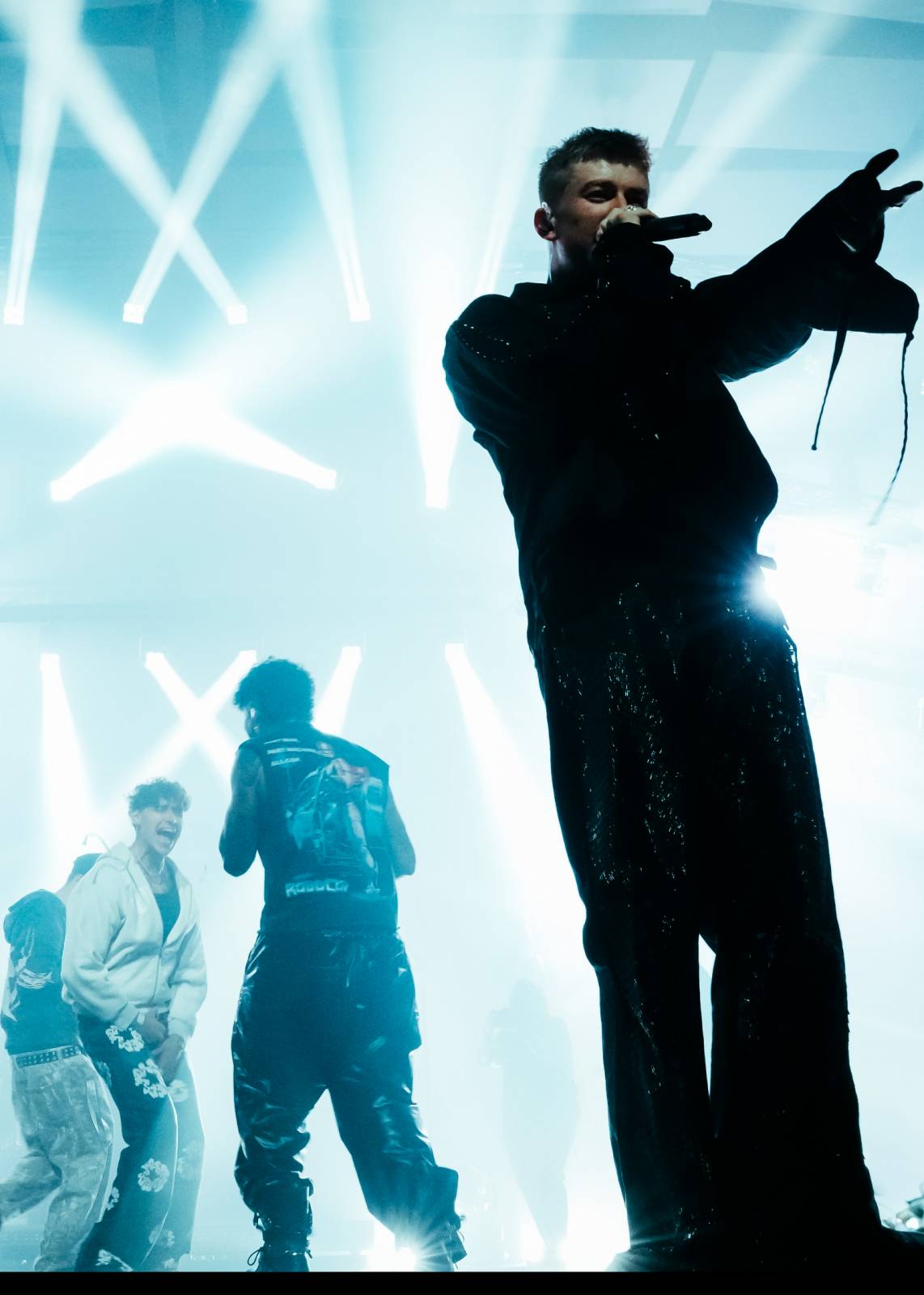 Adam Mišík podruhé ve Foru Karlín: pokřtil nové album a pozval si řadu hostů. Nechyběli Sebastian, Sofian Medjmedj a Ben Cristovao