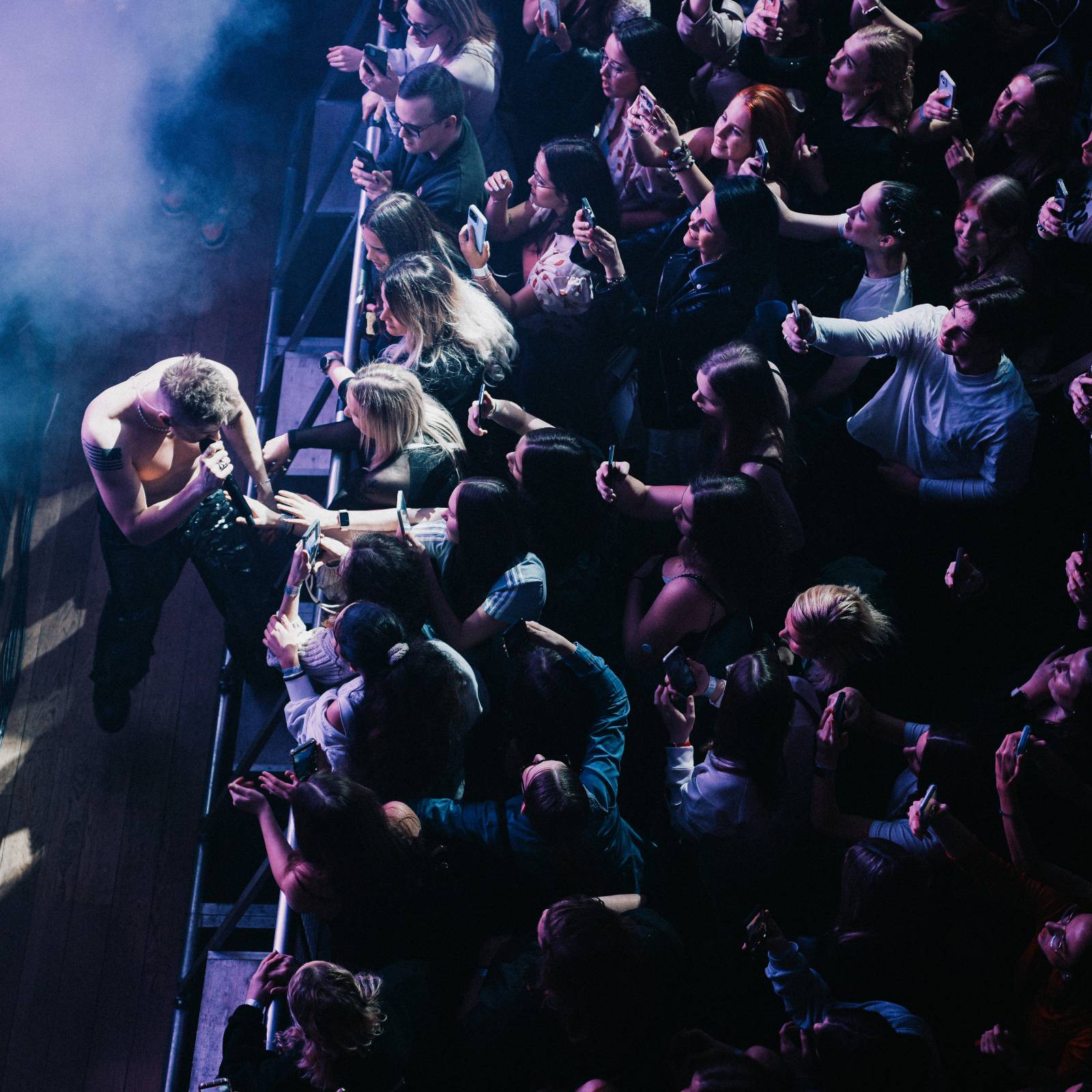 Adam Mišík podruhé ve Foru Karlín: pokřtil nové album a pozval si řadu hostů. Nechyběli Sebastian, Sofian Medjmedj a Ben Cristovao