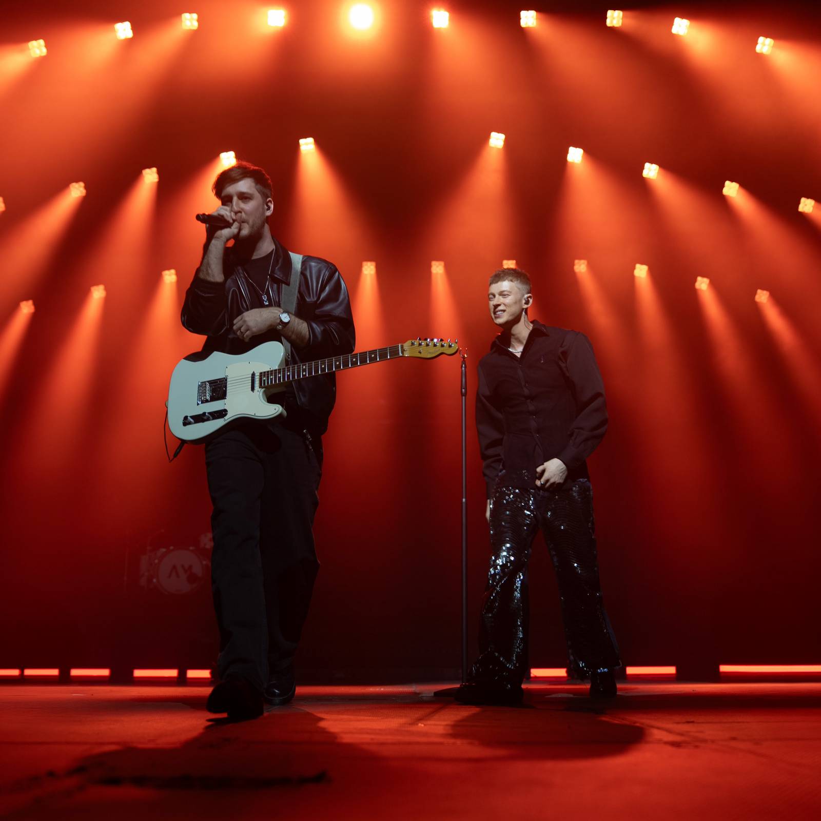 Adam Mišík podruhé ve Foru Karlín: pokřtil nové album a pozval si řadu hostů. Nechyběli Sebastian, Sofian Medjmedj a Ben Cristovao