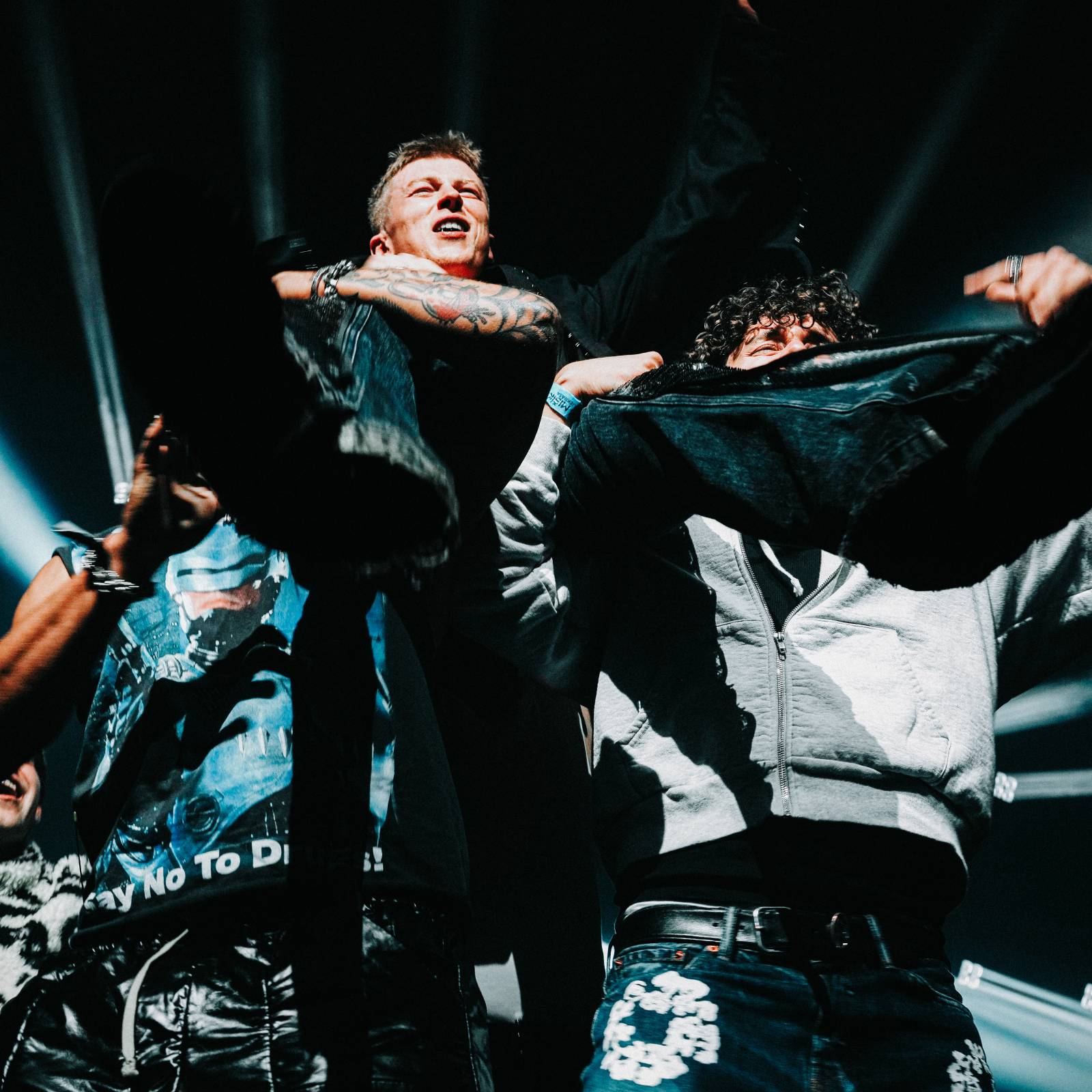 Adam Mišík podruhé ve Foru Karlín: pokřtil nové album a pozval si řadu hostů. Nechyběli Sebastian, Sofian Medjmedj a Ben Cristovao