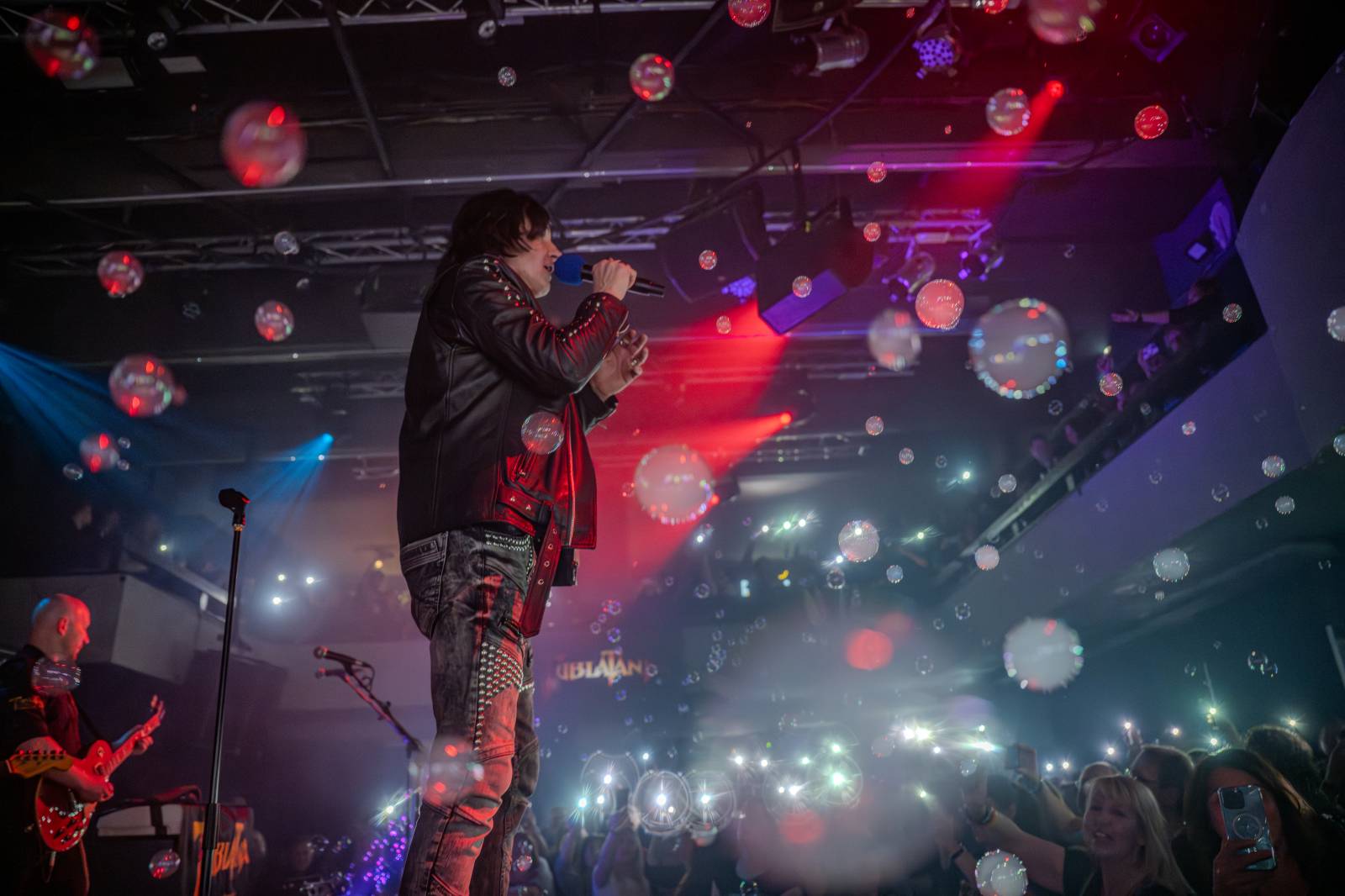 Slovenská legenda Tublatanka dorazila do Prahy, Lucerna Music Bar rozezpívala svými největšími hity