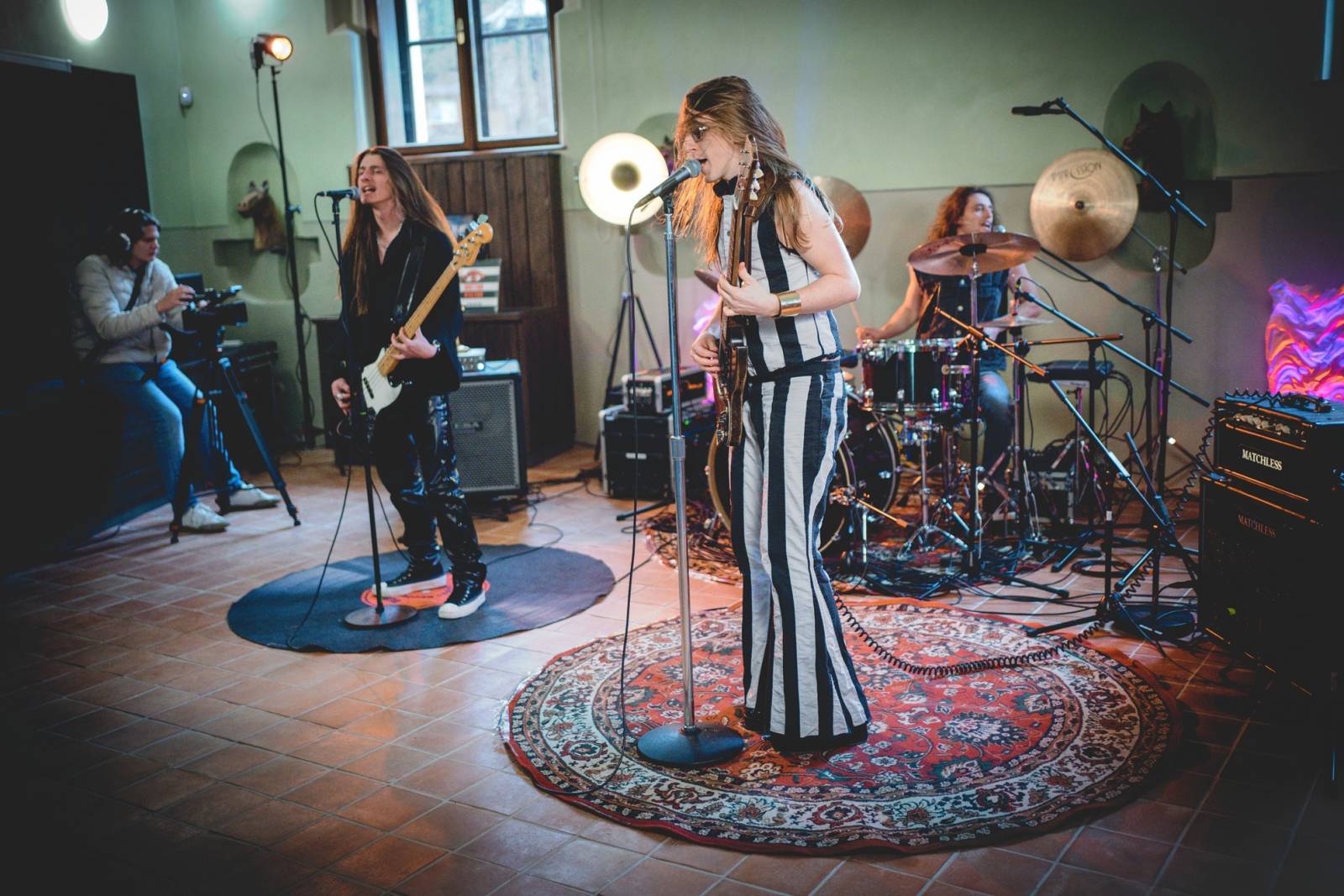 Startuje TV seriál s hvězdami Žebříku, v hlavních rolích Mňága a Žďorp, Doctor Victor, November 2nd i David Stypka