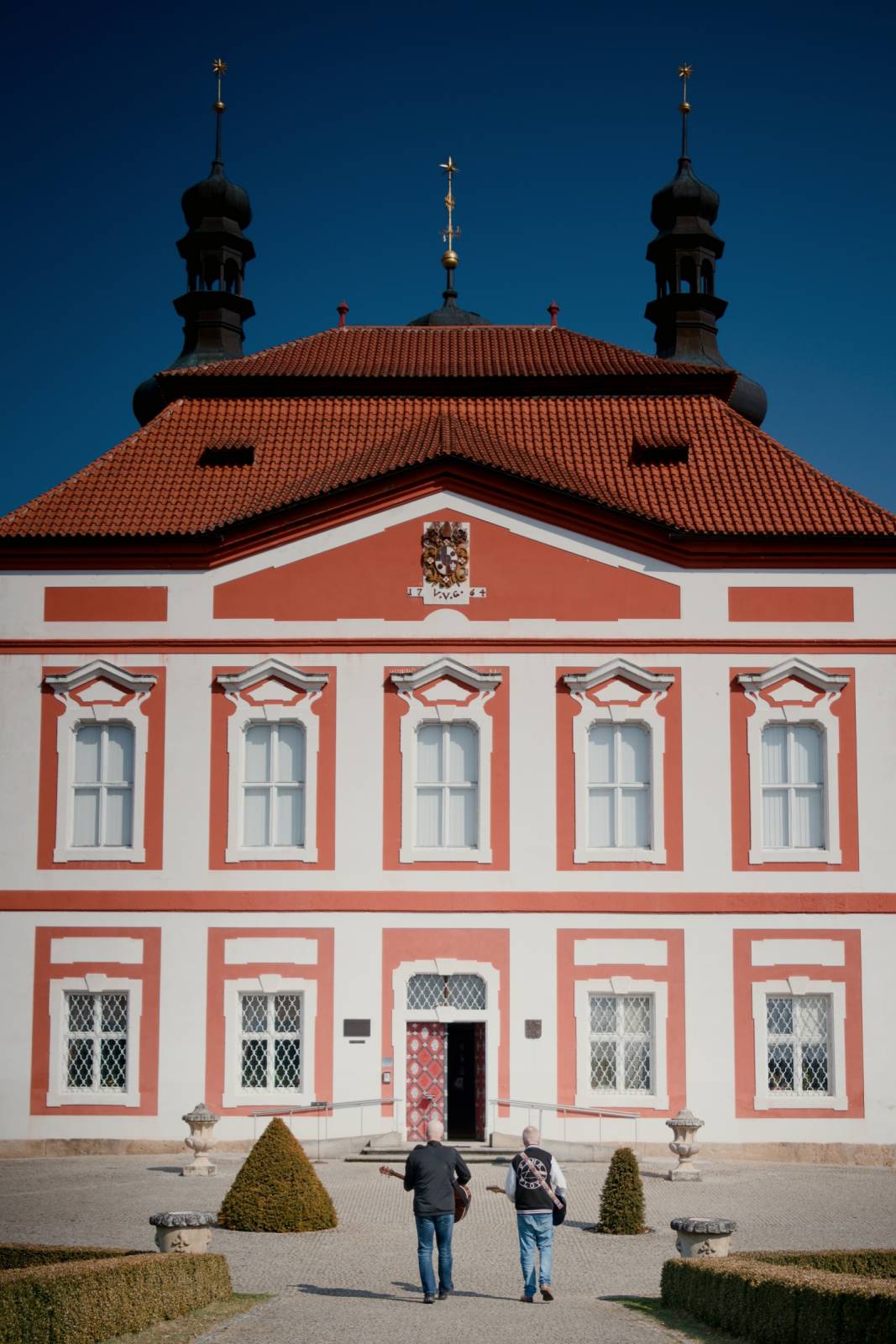 Startuje TV seriál s hvězdami Žebříku, v hlavních rolích Mňága a Žďorp, Doctor Victor, November 2nd i David Stypka