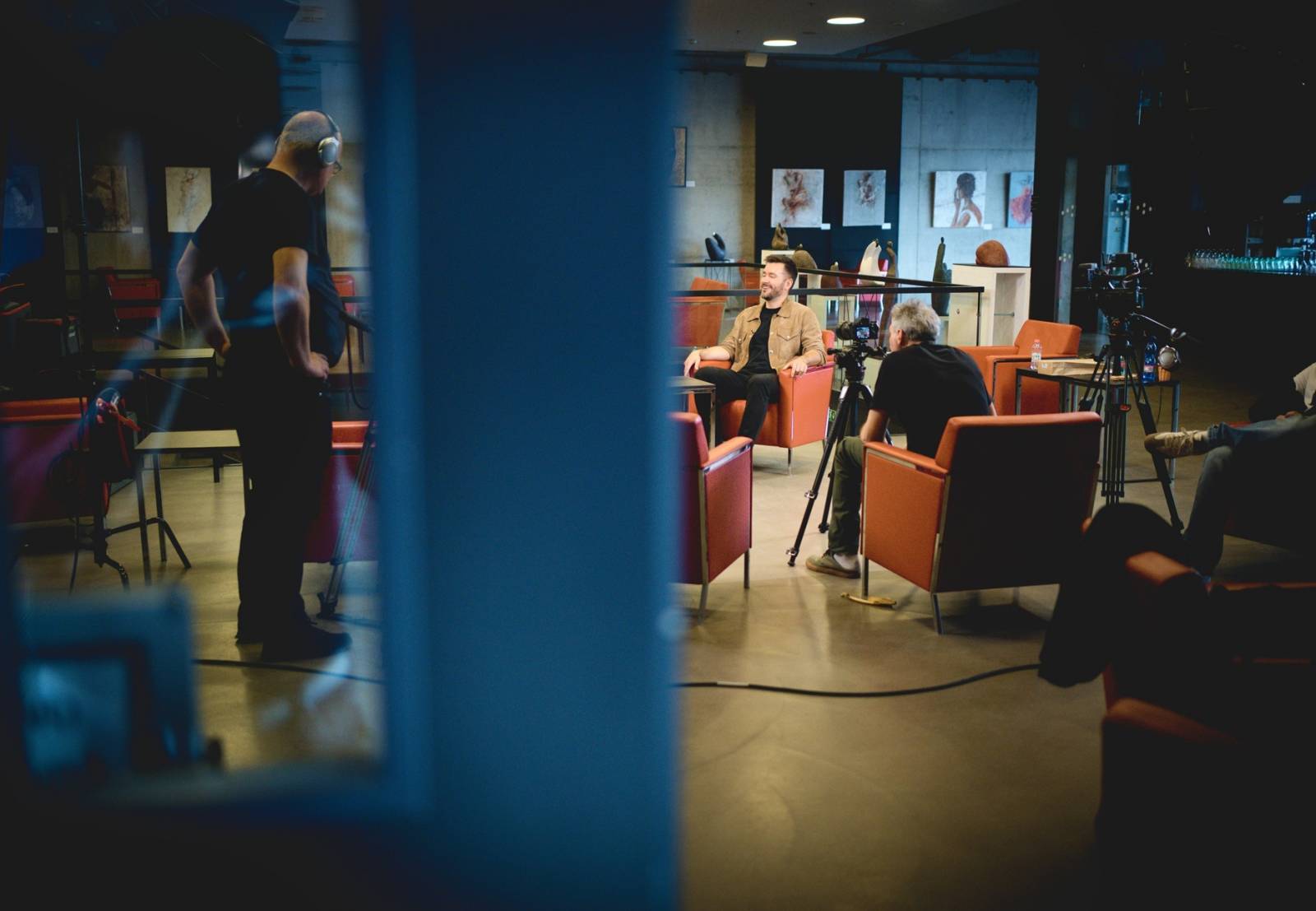 Startuje TV seriál s hvězdami Žebříku, v hlavních rolích Mňága a Žďorp, Doctor Victor, November 2nd i David Stypka