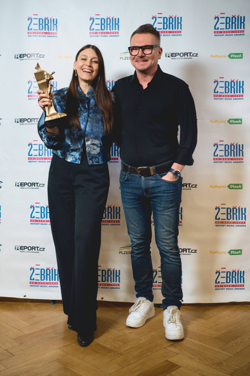 Startuje TV seriál s hvězdami Žebříku, v hlavních rolích Mňága a Žďorp, Doctor Victor, November 2nd i David Stypka