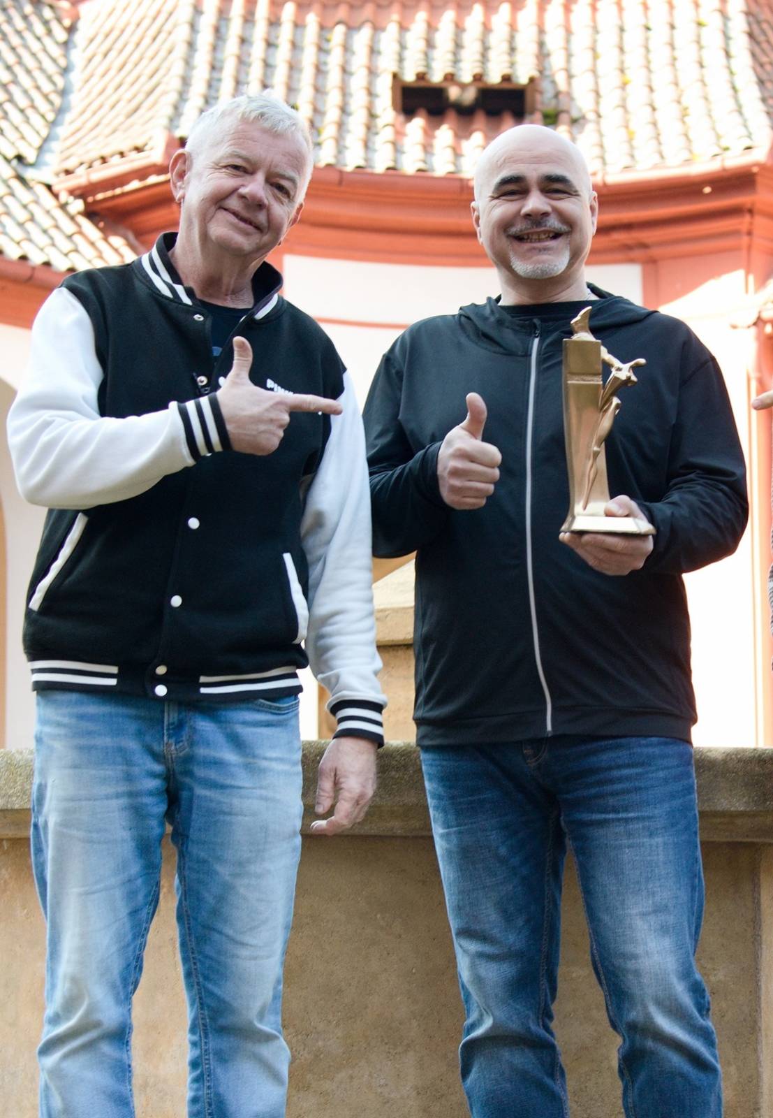 Startuje TV seriál s hvězdami Žebříku, v hlavních rolích Mňága a Žďorp, Doctor Victor, November 2nd i David Stypka