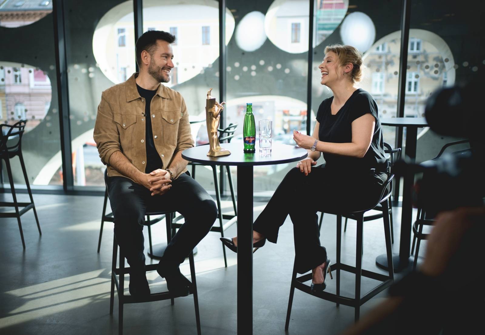 Startuje TV seriál s hvězdami Žebříku, v hlavních rolích Mňága a Žďorp, Doctor Victor, November 2nd i David Stypka