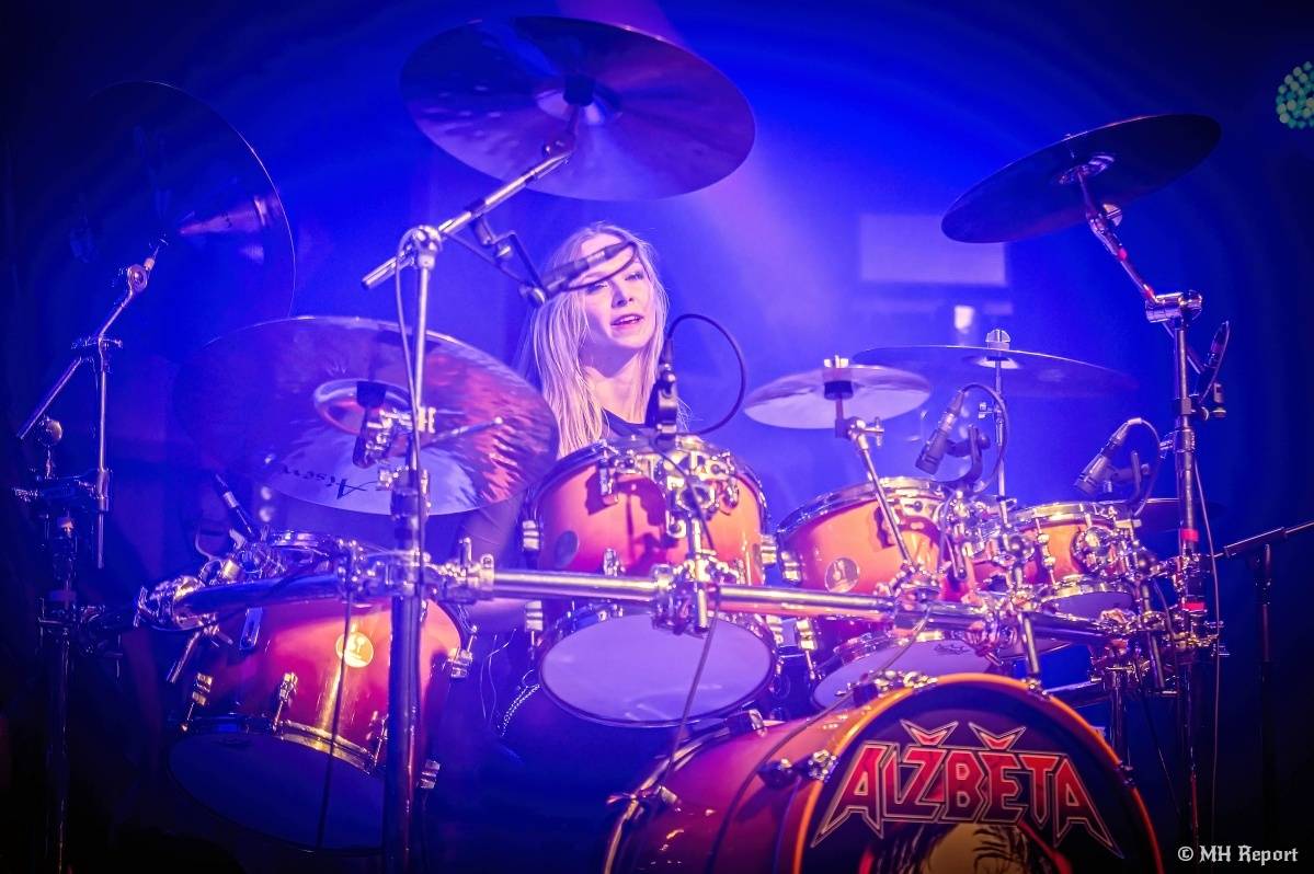 Šeříkovka v rytmu rocku: Alžběta rozjela večer, Komunál ho ovládl