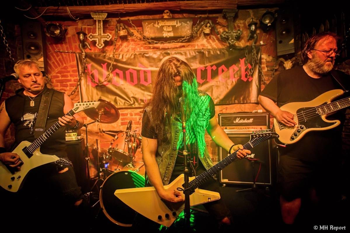 Hard & Heavy & Thrash Party rozburácela Parlament Club v Plzni. Hráli Bloodcreek, Nazgul a Spheres