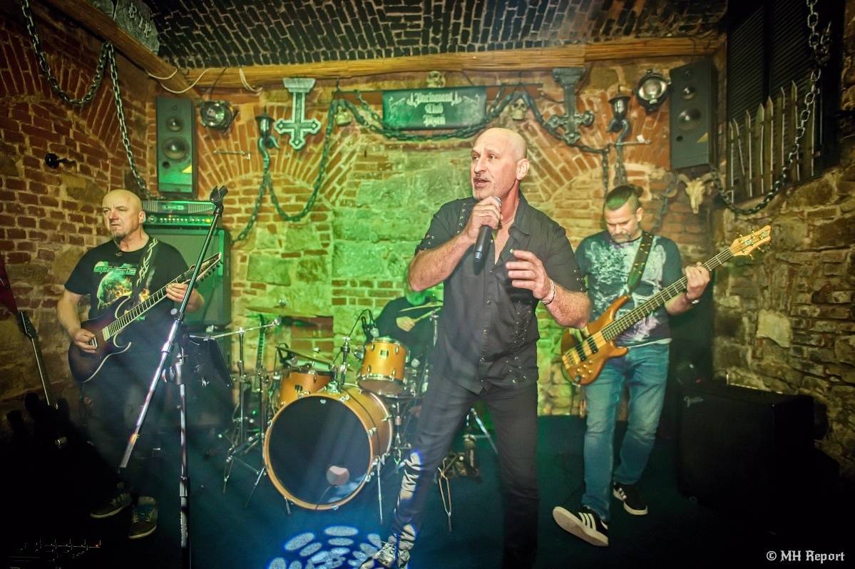 Hard & Heavy & Thrash Party rozburácela Parlament Club v Plzni. Hráli Bloodcreek, Nazgul a Spheres