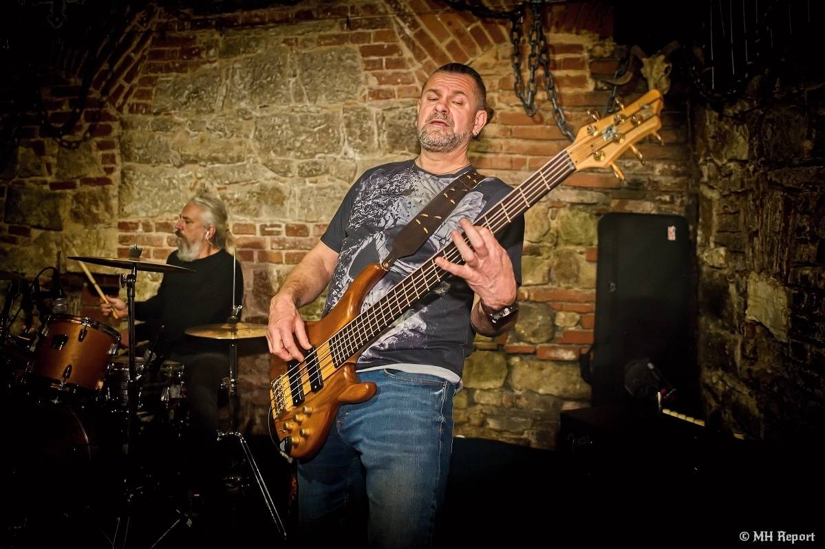 Hard & Heavy & Thrash Party rozburácela Parlament Club v Plzni. Hráli Bloodcreek, Nazgul a Spheres