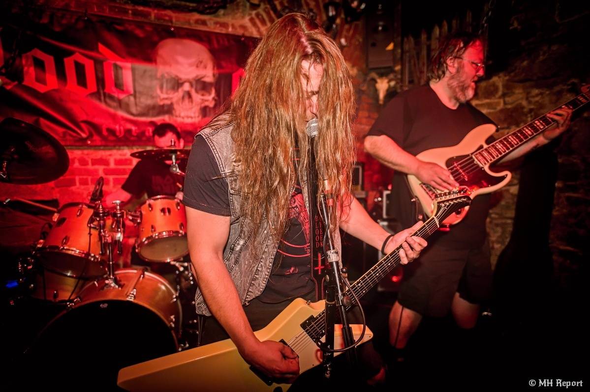 Hard & Heavy & Thrash Party rozburácela Parlament Club v Plzni. Hráli Bloodcreek, Nazgul a Spheres