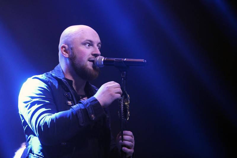 Motorband slavil v brněnském Sonu čtyřicítku. Blahopřáli mu Honza Toužimský a Roman Dragoun