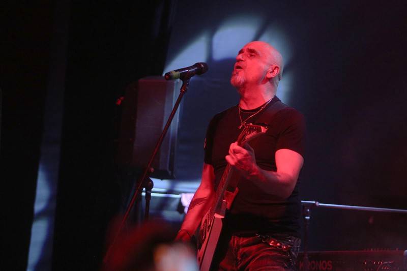 Motorband slavil v brněnském Sonu čtyřicítku. Blahopřáli mu Honza Toužimský a Roman Dragoun