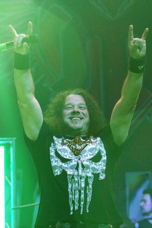 Motorband slavil v brněnském Sonu čtyřicítku. Blahopřáli mu Honza Toužimský a Roman Dragoun