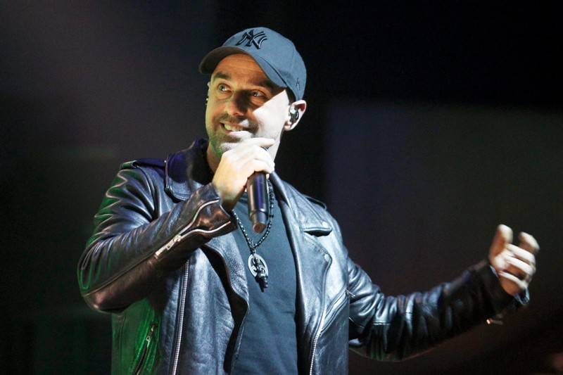 Motorband slavil v brněnském Sonu čtyřicítku. Blahopřáli mu Honza Toužimský a Roman Dragoun