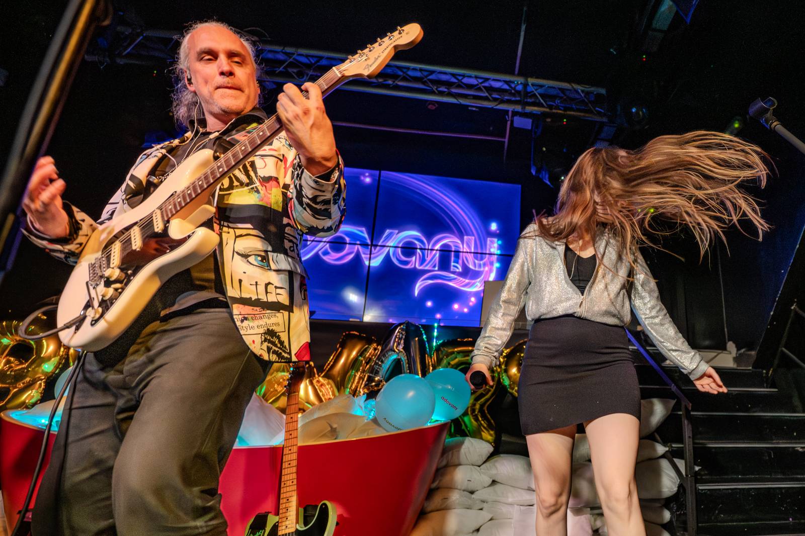 Kapela ADOVANY pokřtila nové album, v Radosti FX rozjela polštářovou bitvu