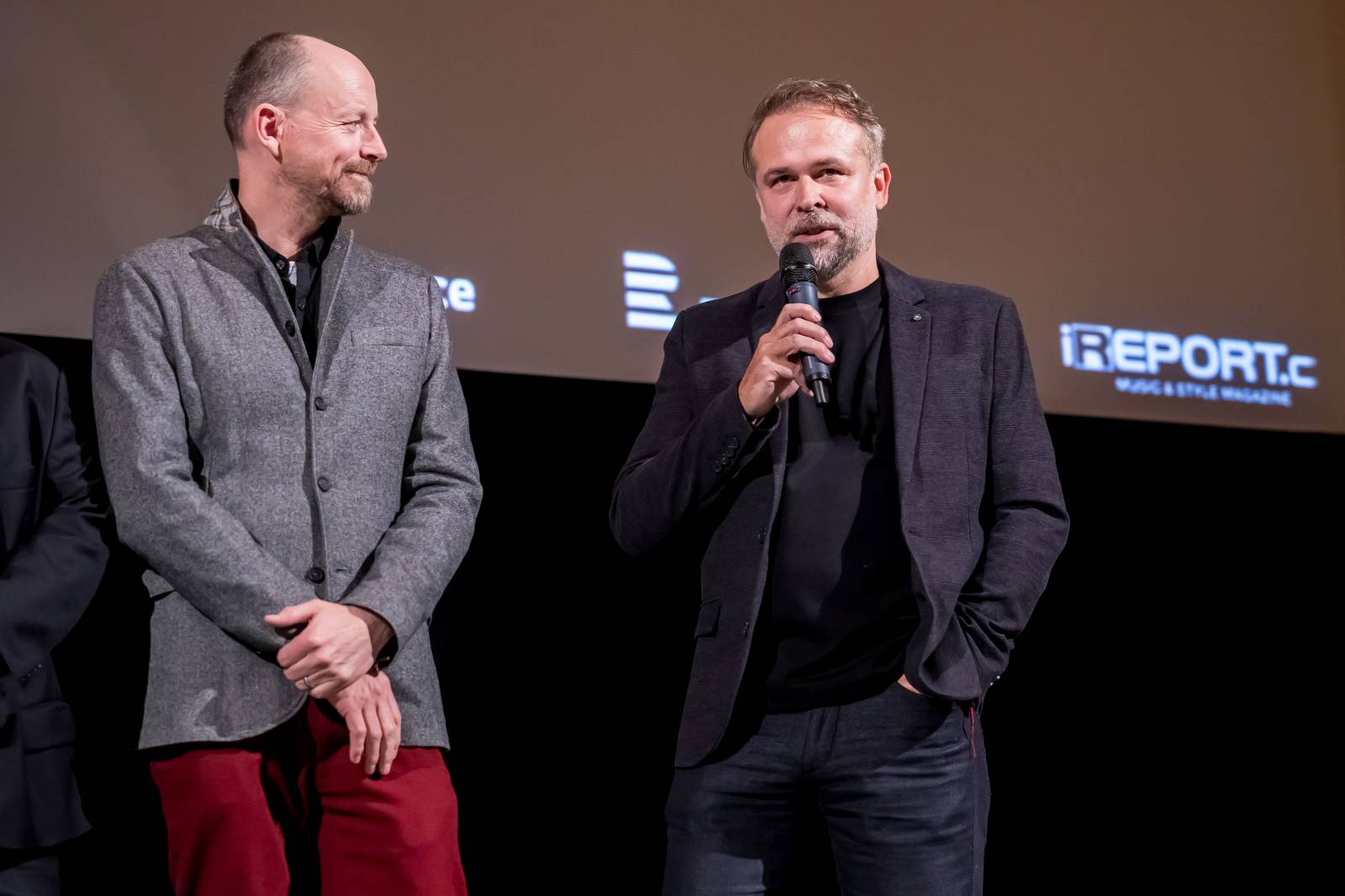 V kině Lucerna měl premiéru film o Davidu Stypkovi. Diváci zesnulému zpěvákovi auplaudovali vestoje