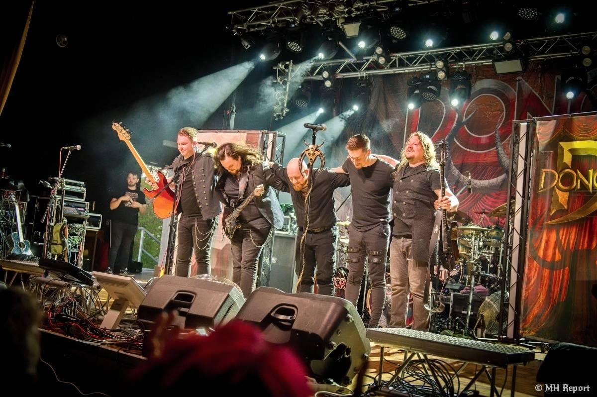 Motorband oslavil v Plzni čtyřicítku. Blahopřáli mu Ladislav Křížek,  Radek Zíka a  Honza Toužimský