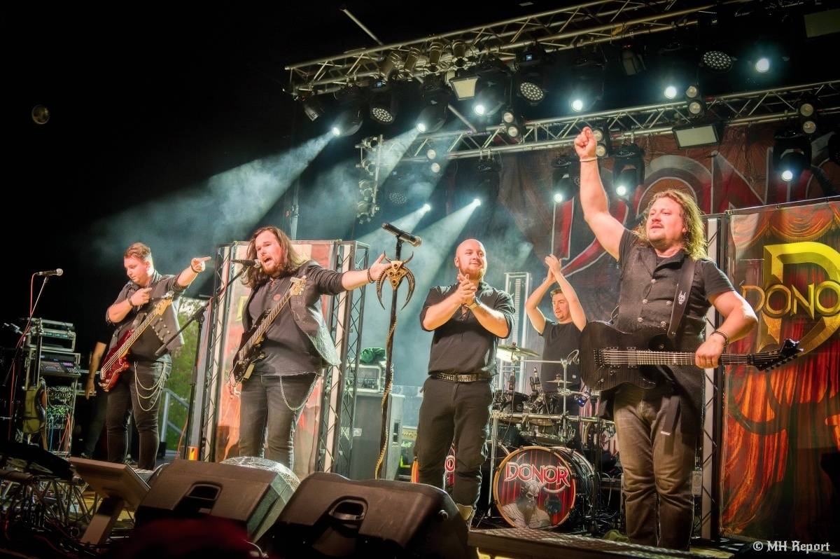 Motorband oslavil v Plzni čtyřicítku. Blahopřáli mu Ladislav Křížek,  Radek Zíka a  Honza Toužimský