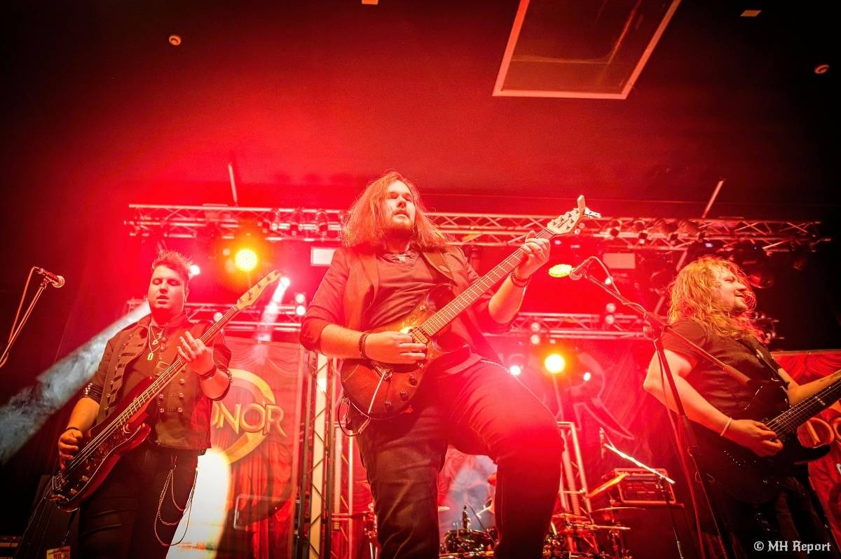 Motorband oslavil v Plzni čtyřicítku. Blahopřáli mu Ladislav Křížek,  Radek Zíka a  Honza Toužimský