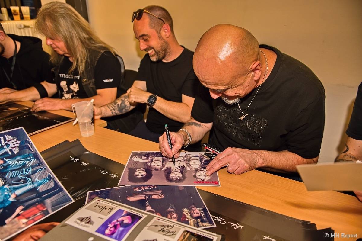 Motorband oslavil v Plzni čtyřicítku. Blahopřáli mu Ladislav Křížek,  Radek Zíka a  Honza Toužimský