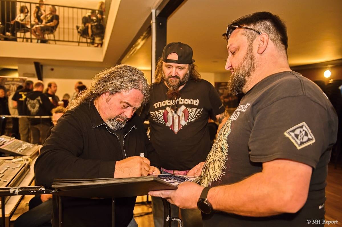 Motorband oslavil v Plzni čtyřicítku. Blahopřáli mu Ladislav Křížek,  Radek Zíka a  Honza Toužimský