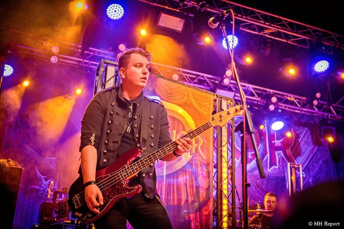 Motorband oslavil v Plzni čtyřicítku. Blahopřáli mu Ladislav Křížek,  Radek Zíka a  Honza Toužimský