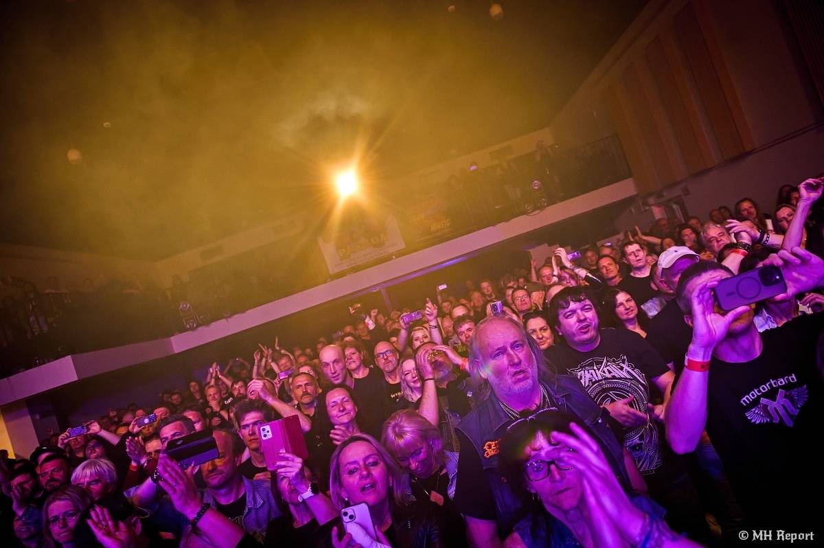 Motorband oslavil v Plzni čtyřicítku. Blahopřáli mu Ladislav Křížek,  Radek Zíka a  Honza Toužimský