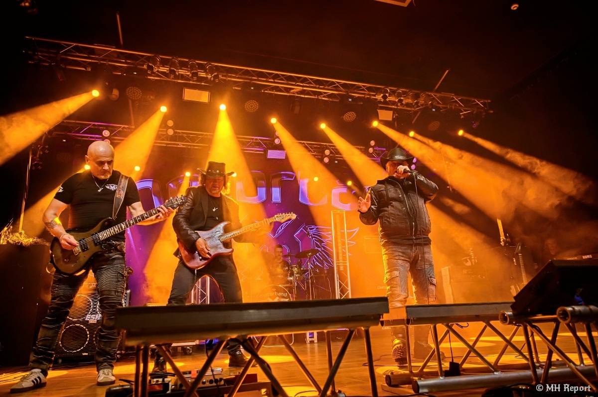 Motorband oslavil v Plzni čtyřicítku. Blahopřáli mu Ladislav Křížek,  Radek Zíka a  Honza Toužimský