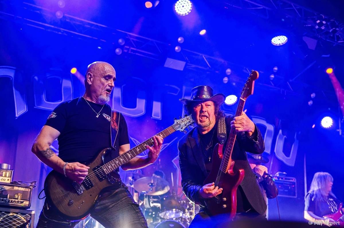 Motorband oslavil v Plzni čtyřicítku. Blahopřáli mu Ladislav Křížek,  Radek Zíka a  Honza Toužimský