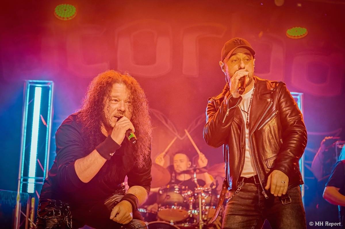 Motorband oslavil v Plzni čtyřicítku. Blahopřáli mu Ladislav Křížek,  Radek Zíka a  Honza Toužimský