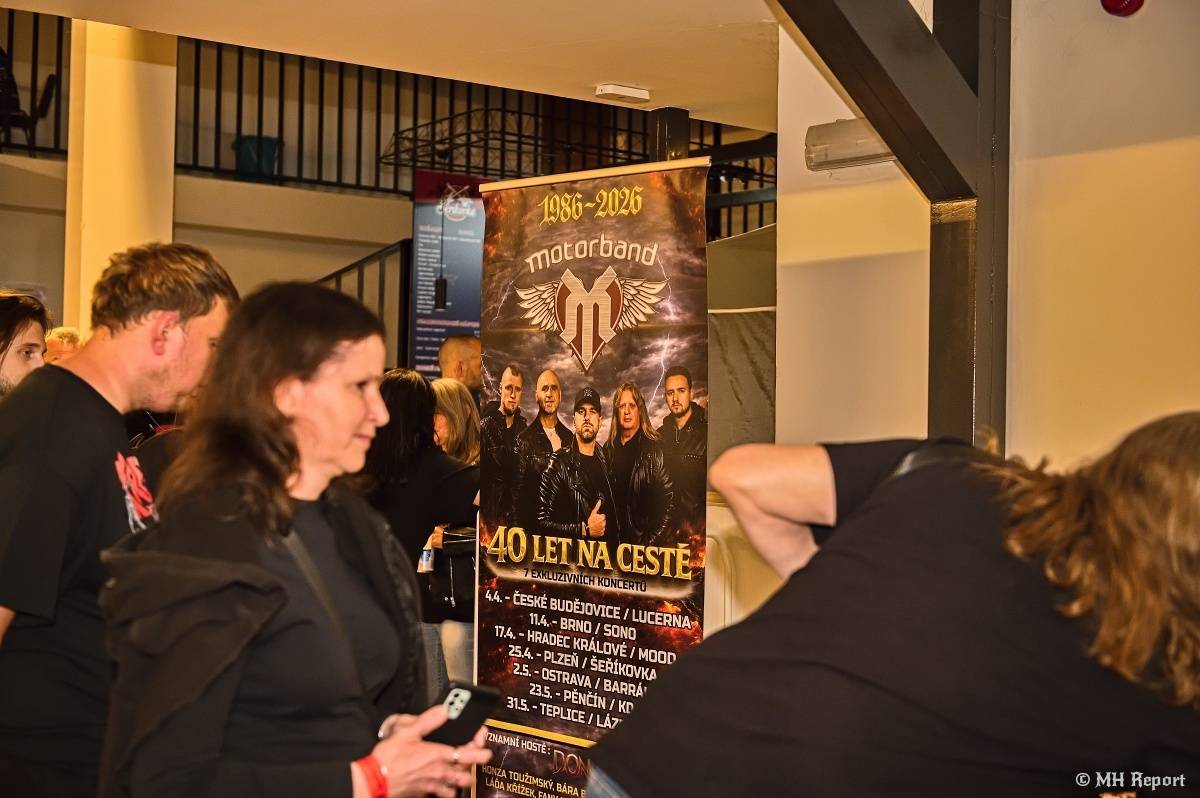 Motorband oslavil v Plzni čtyřicítku. Blahopřáli mu Ladislav Křížek,  Radek Zíka a  Honza Toužimský