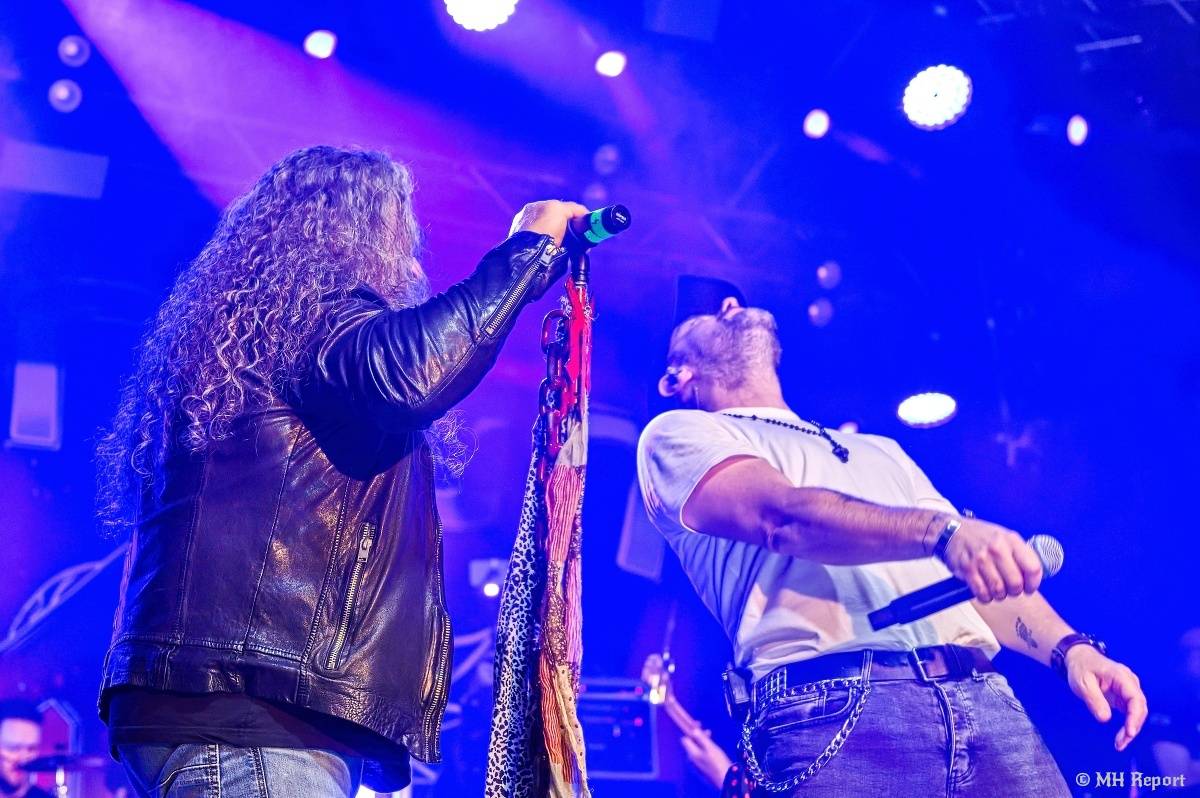 Motorband oslavil v Plzni čtyřicítku. Blahopřáli mu Ladislav Křížek,  Radek Zíka a  Honza Toužimský