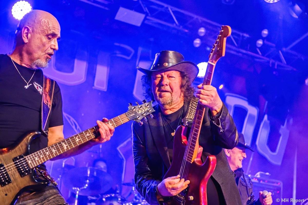 Motorband oslavil v Plzni čtyřicítku. Blahopřáli mu Ladislav Křížek,  Radek Zíka a  Honza Toužimský