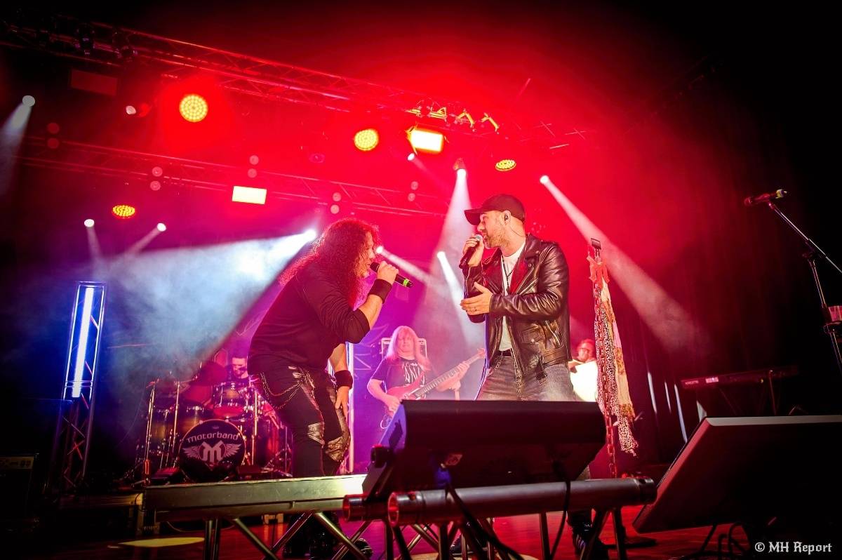 Motorband oslavil v Plzni čtyřicítku. Blahopřáli mu Ladislav Křížek,  Radek Zíka a  Honza Toužimský